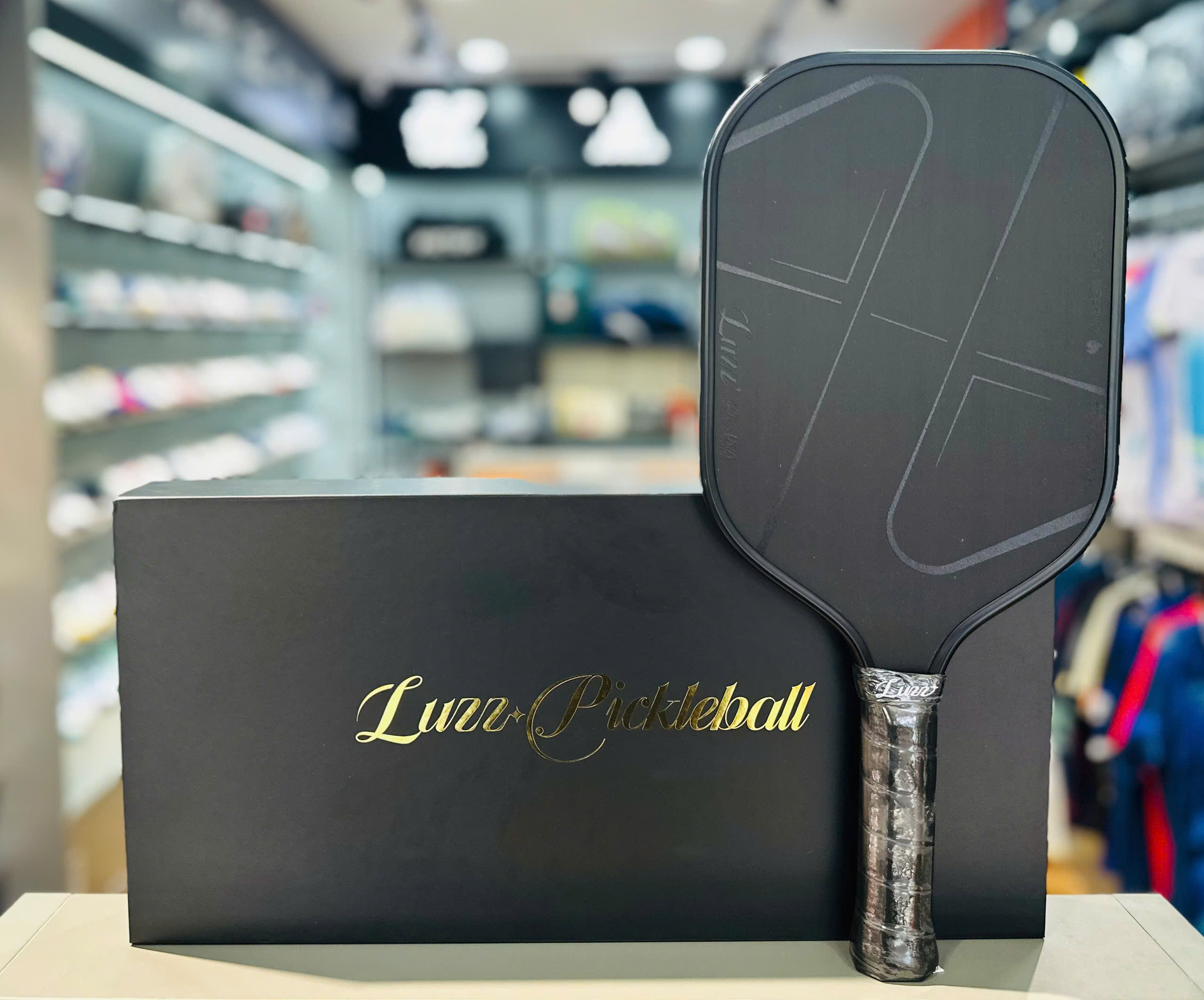 Vợt Pickleball Luzz Inferno Chính Hãng – Đen - Sức Mạnh Bùng Nổ, Kiểm Soát Ổn Định -  Tăng Spin - Điểm Ngọt Rộng Dễ Thuần